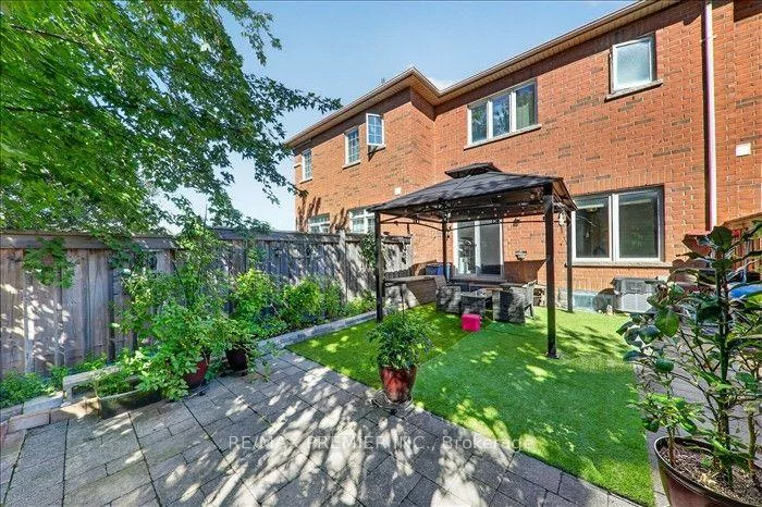 164, Matthewson, Bradford, Bradford West Gwillimbury