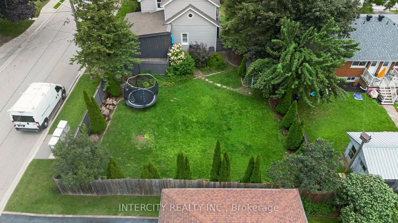98, Essa, Bradford, Bradford West Gwillimbury