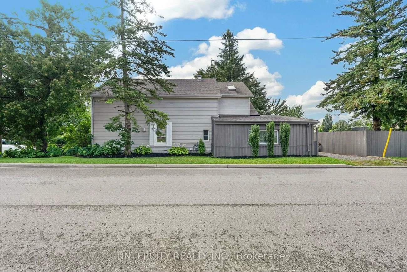 98, Essa, Bradford, Bradford West Gwillimbury