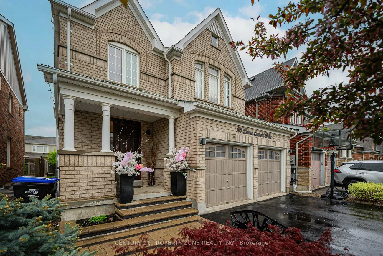 169, Downy Emerald, Bradford, Bradford West Gwillimbury
