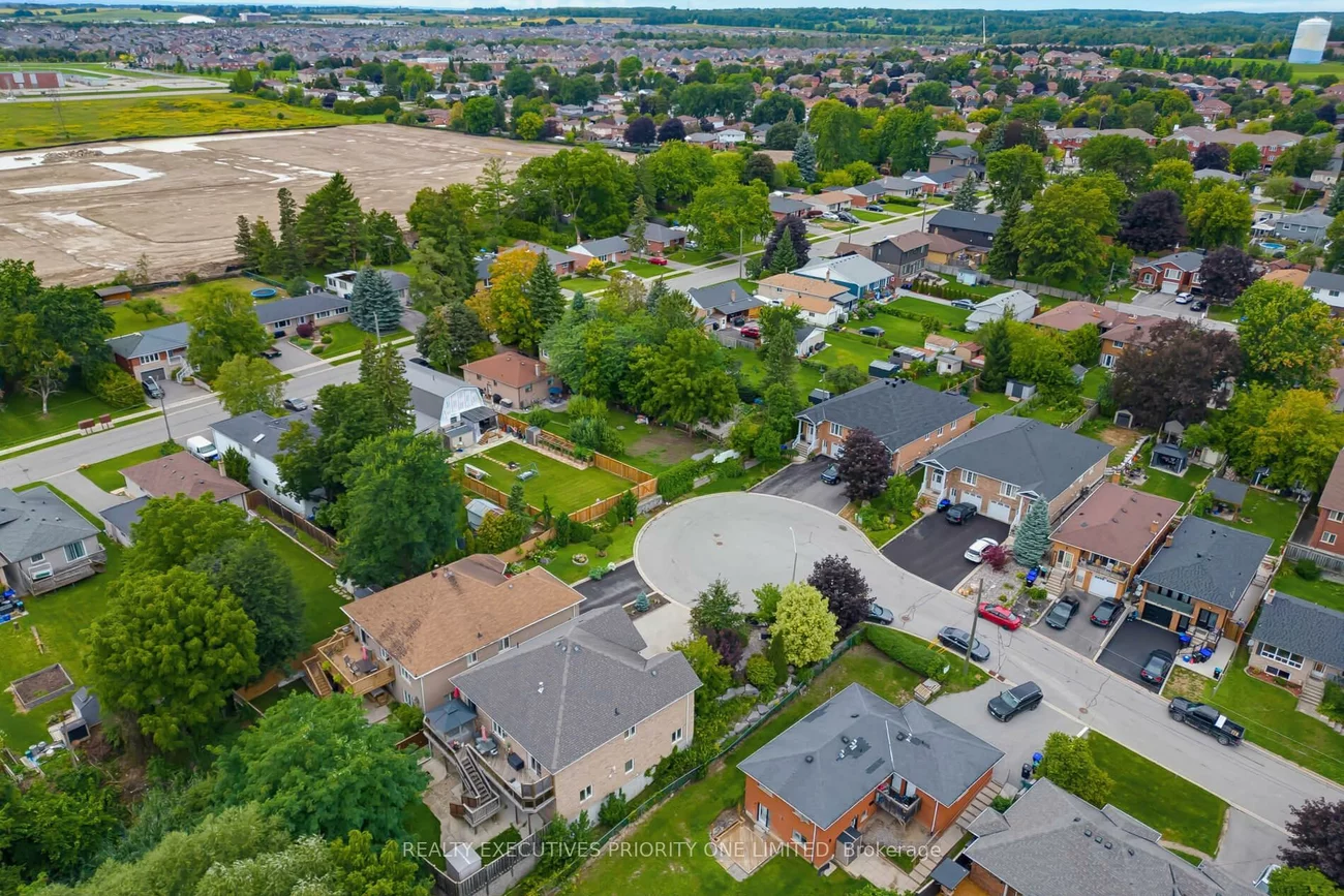 202, John, Bradford, Bradford West Gwillimbury