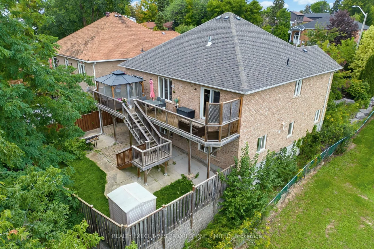 202, John, Bradford, Bradford West Gwillimbury
