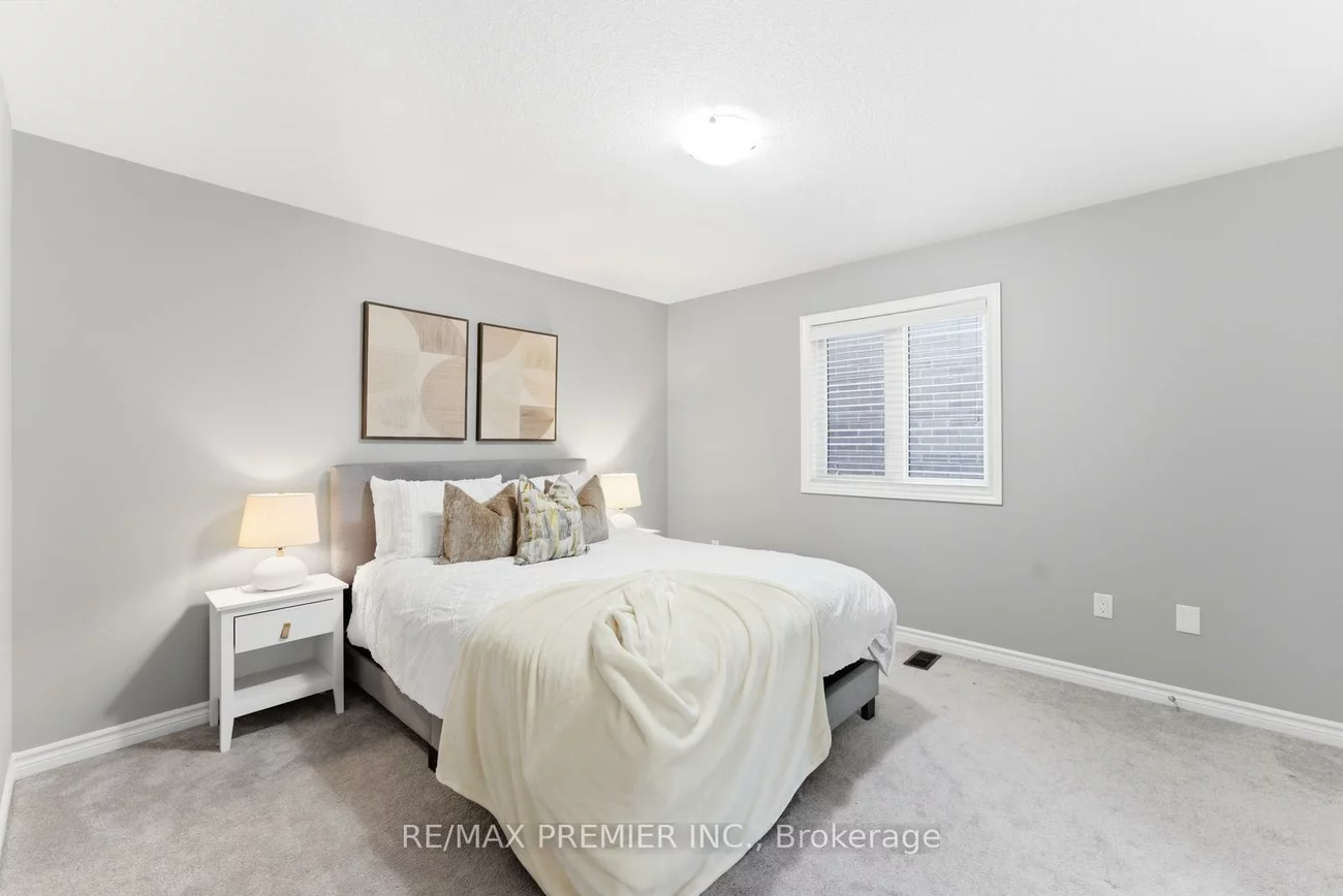 122, Mckenzie, Bradford, Bradford West Gwillimbury