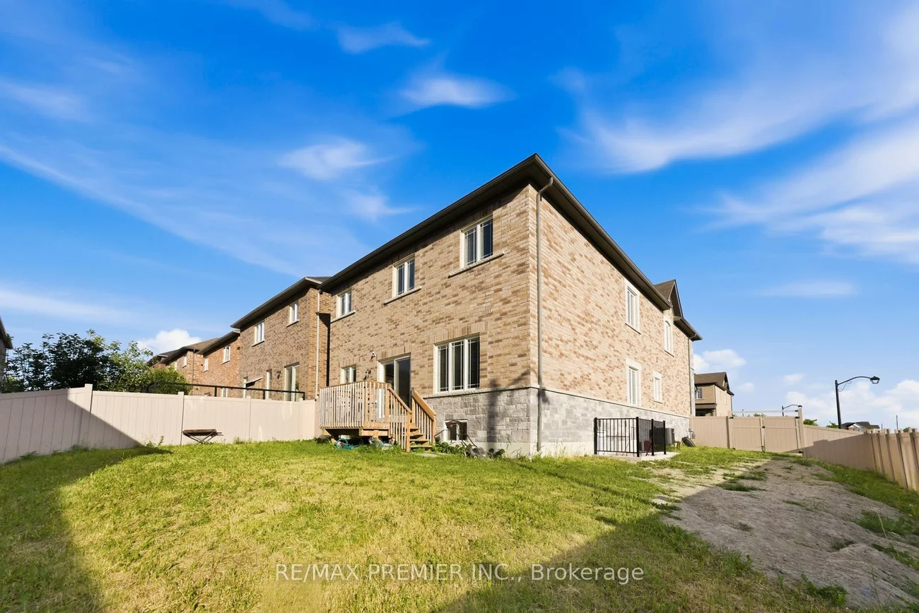 122, Mckenzie, Bradford, Bradford West Gwillimbury