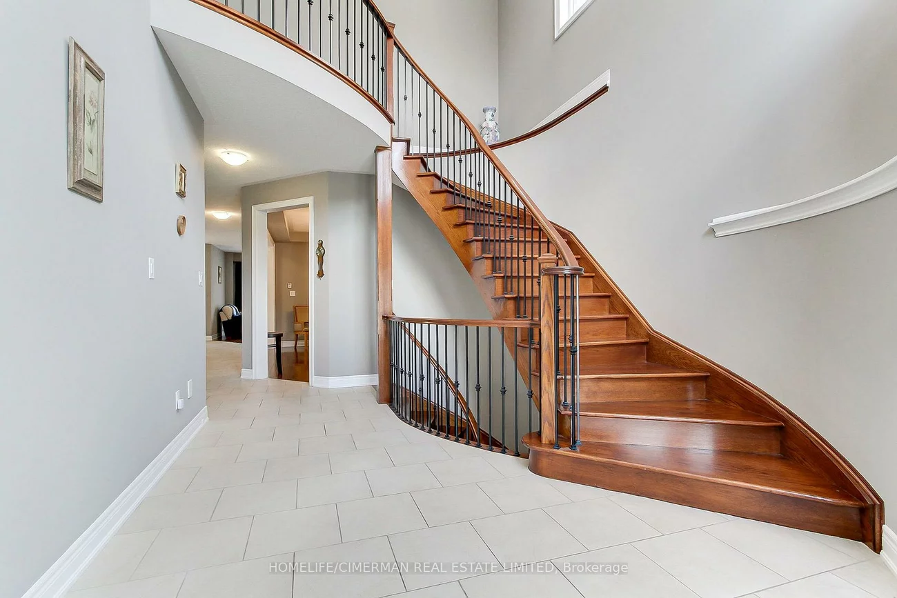 88, Chelsea, Bradford, Bradford West Gwillimbury