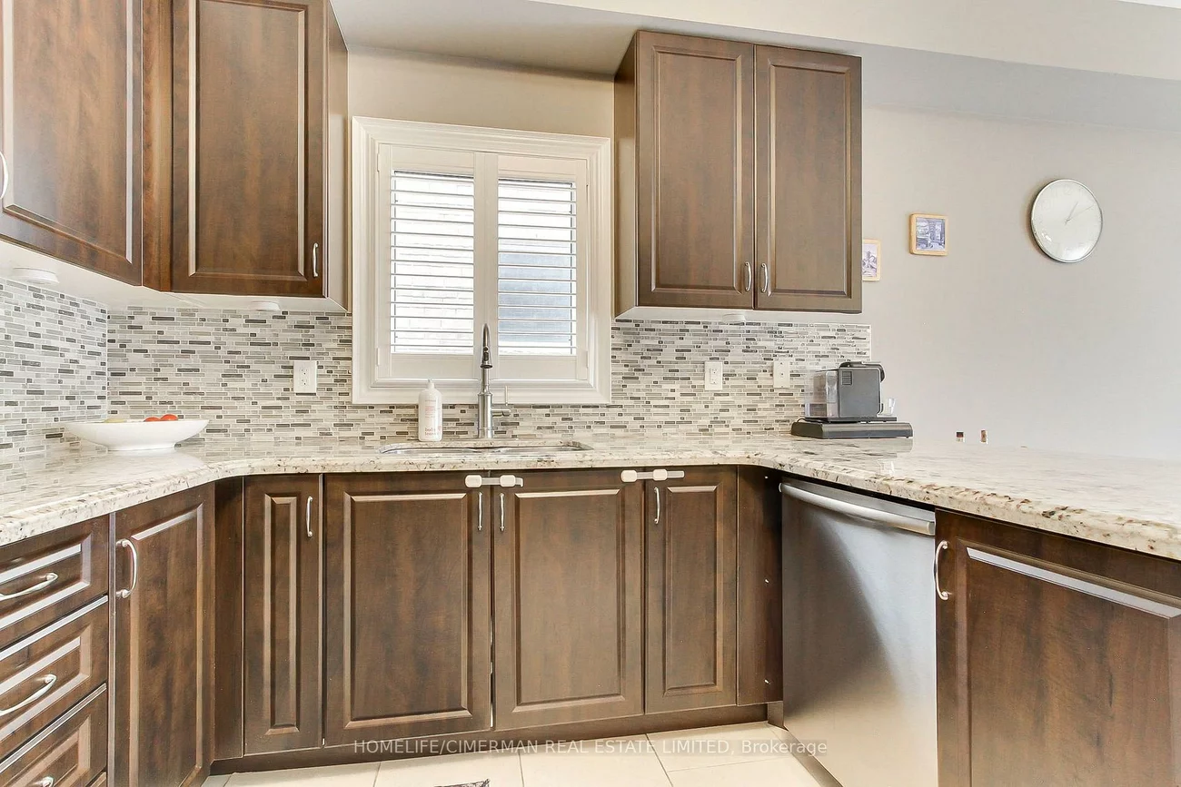 88, Chelsea, Bradford, Bradford West Gwillimbury