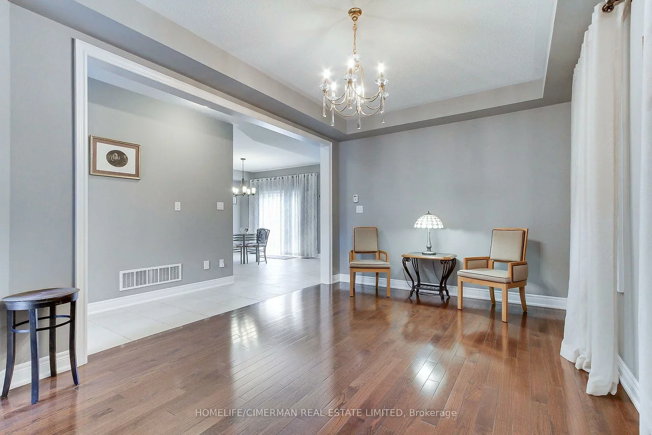 88, Chelsea, Bradford, Bradford West Gwillimbury