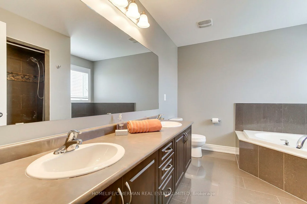 88, Chelsea, Bradford, Bradford West Gwillimbury