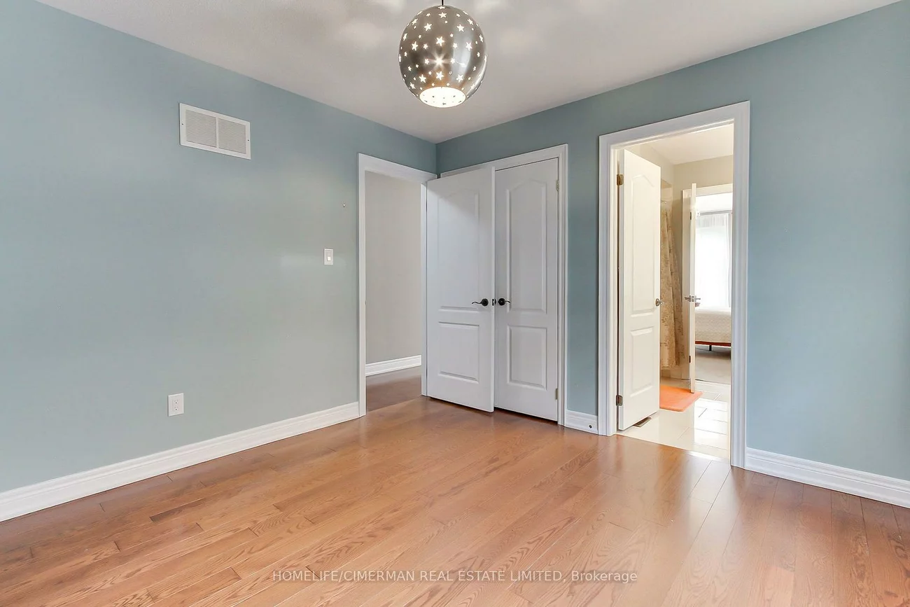 88, Chelsea, Bradford, Bradford West Gwillimbury