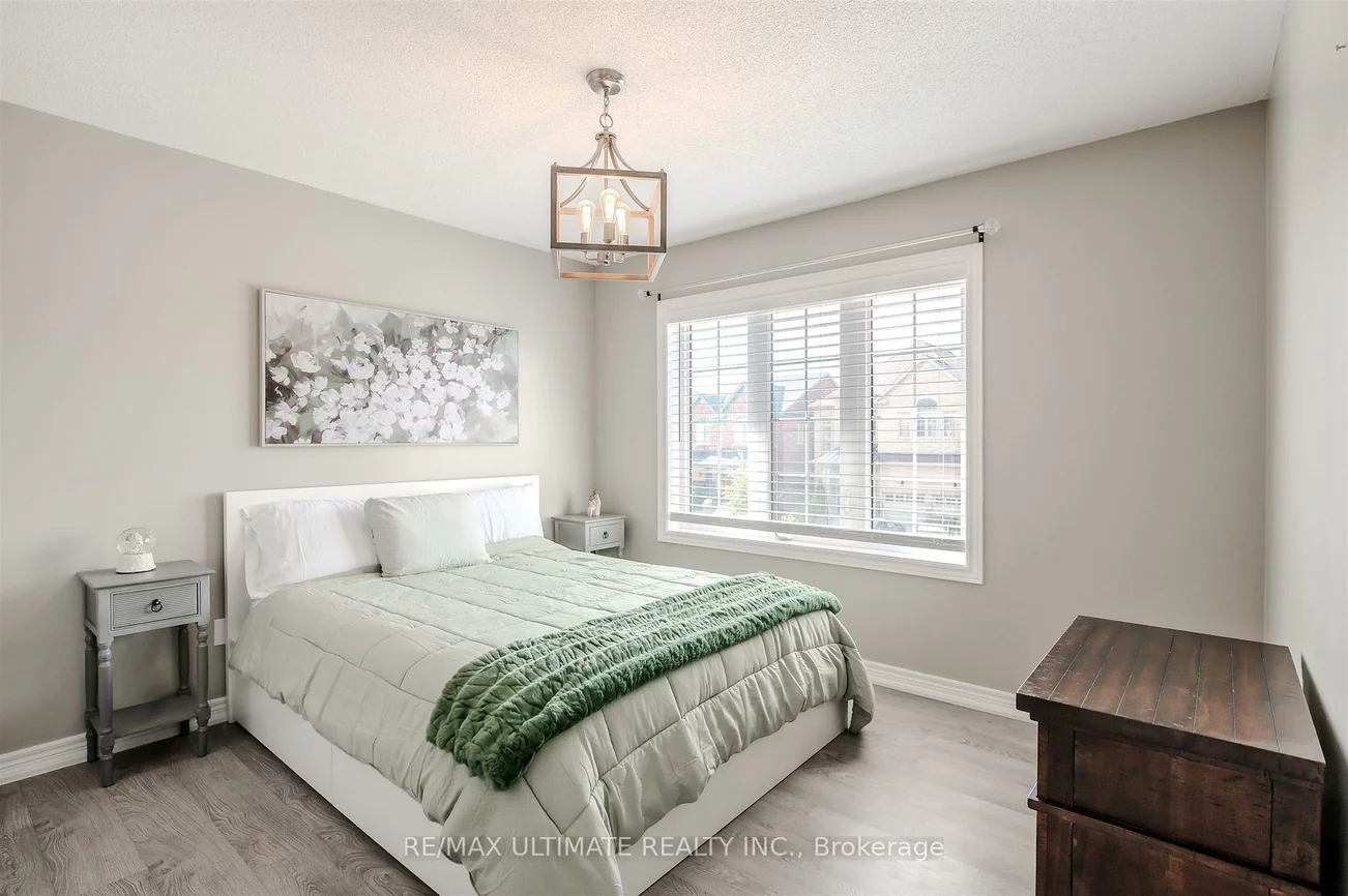 47, Lewis, Bradford, Bradford West Gwillimbury