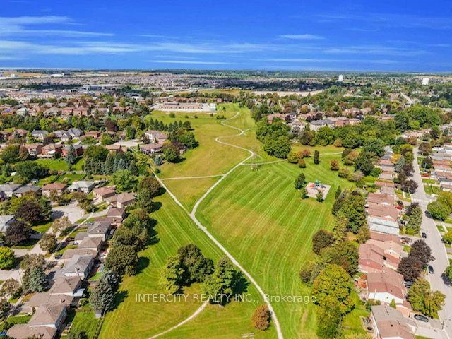 202, Collings, Bradford, Bradford West Gwillimbury