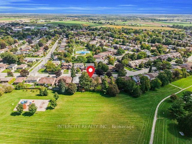 202, Collings, Bradford, Bradford West Gwillimbury