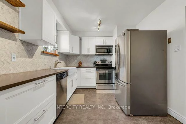 202, Collings, Bradford, Bradford West Gwillimbury