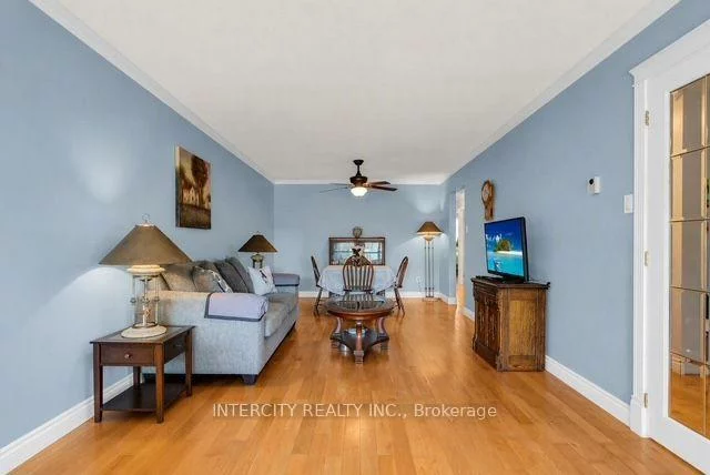202, Collings, Bradford, Bradford West Gwillimbury