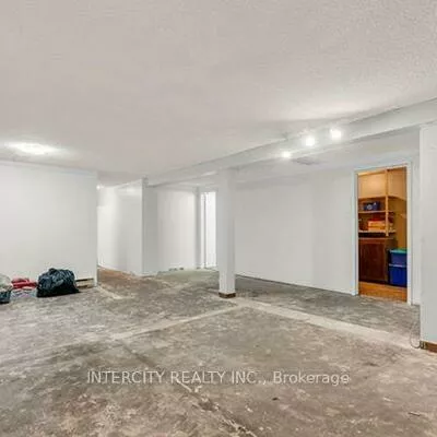 202, Collings, Bradford, Bradford West Gwillimbury