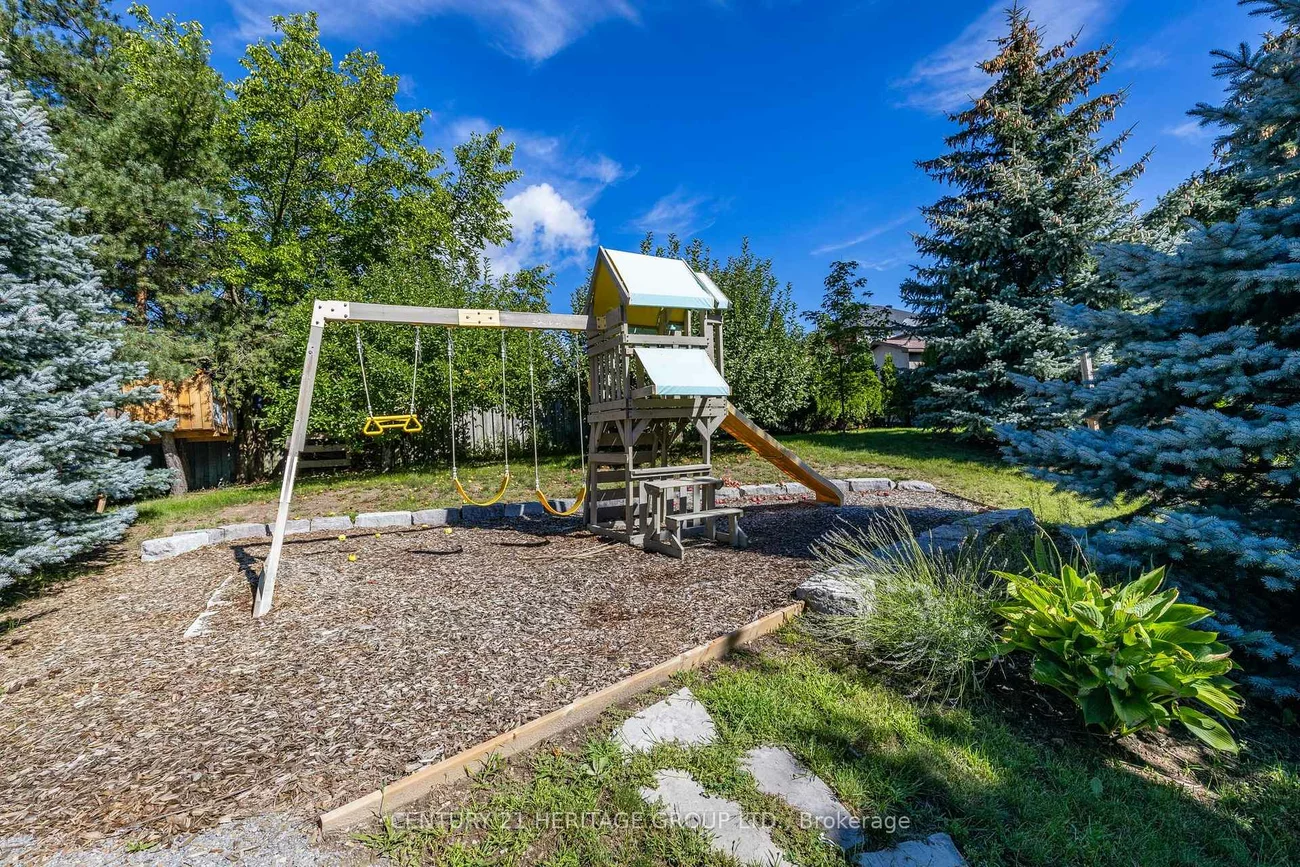 3, Royal, Bradford, Bradford West Gwillimbury