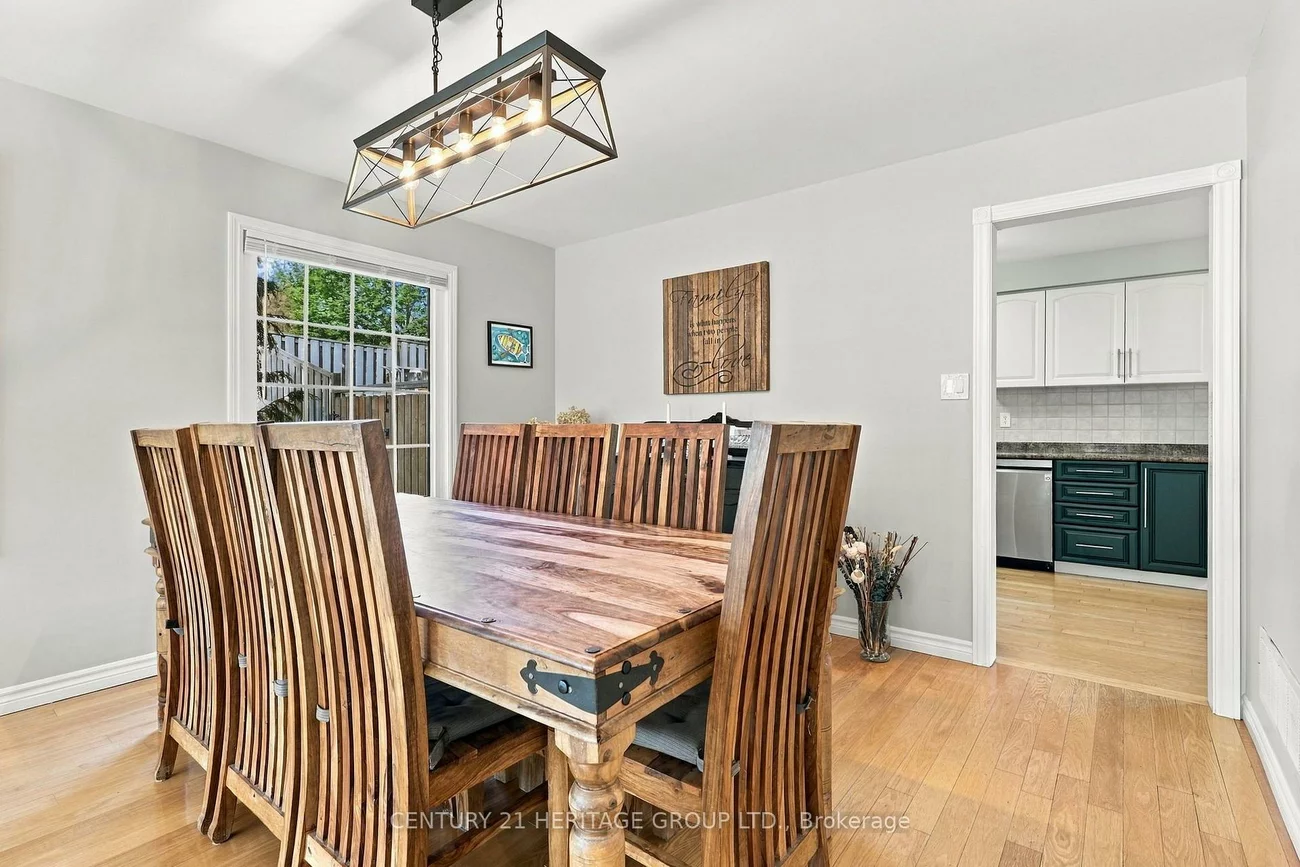 3, Royal, Bradford, Bradford West Gwillimbury