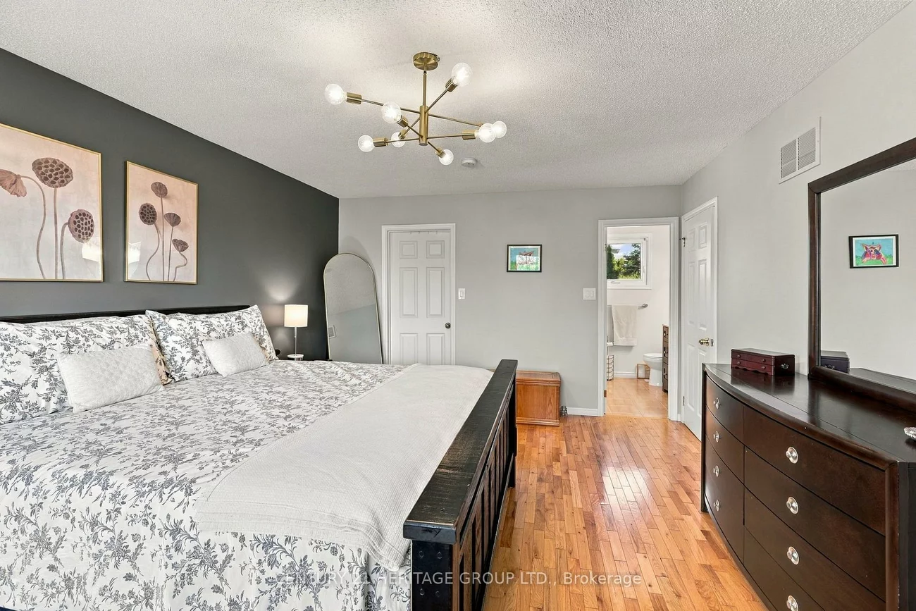 3, Royal, Bradford, Bradford West Gwillimbury