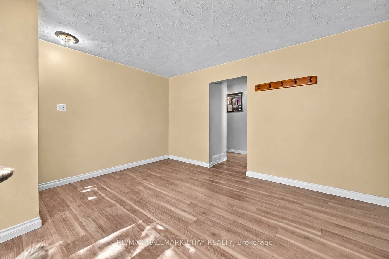 73, Kulpin, Bradford, Bradford West Gwillimbury