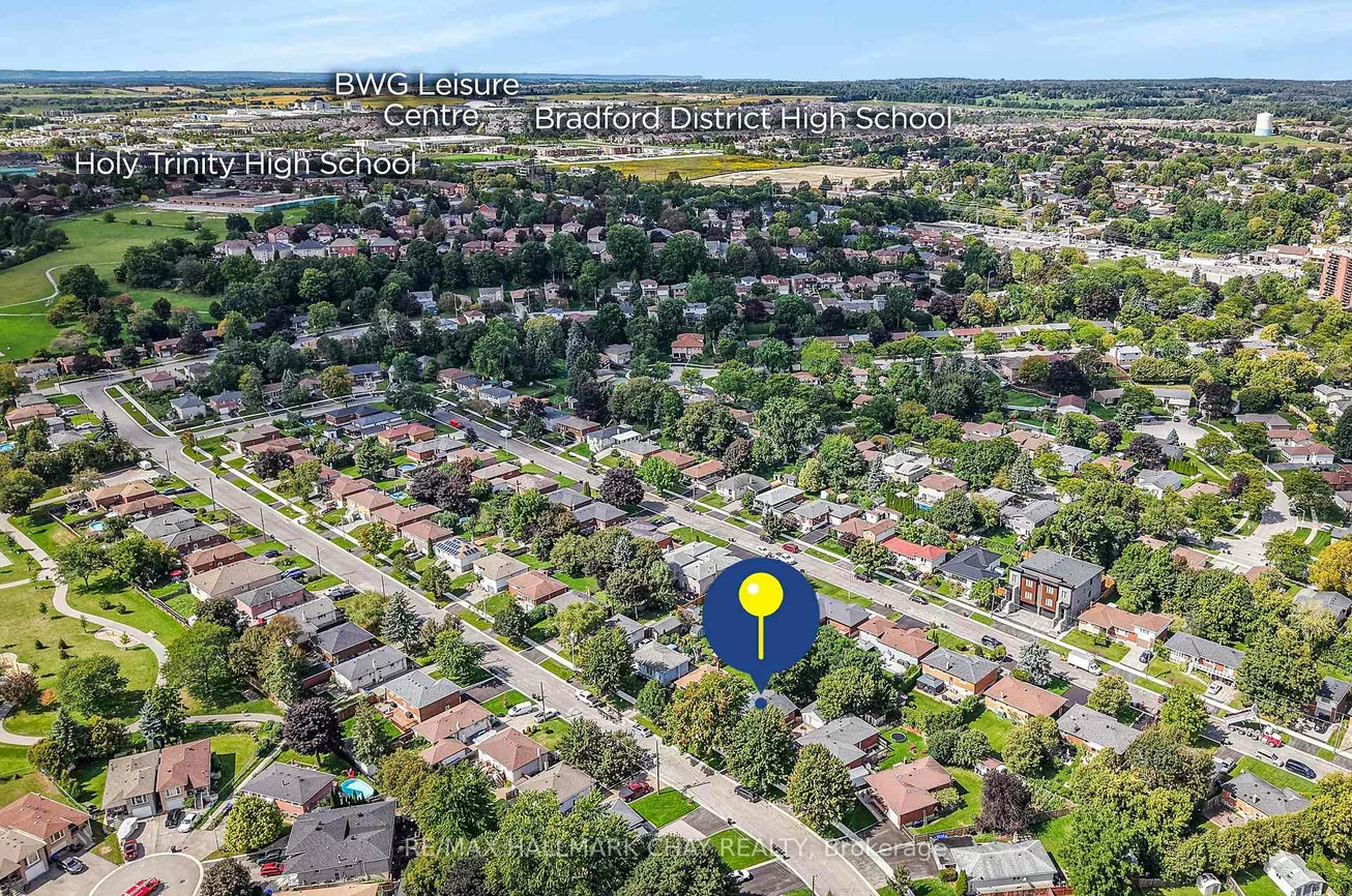 73, Kulpin, Bradford, Bradford West Gwillimbury