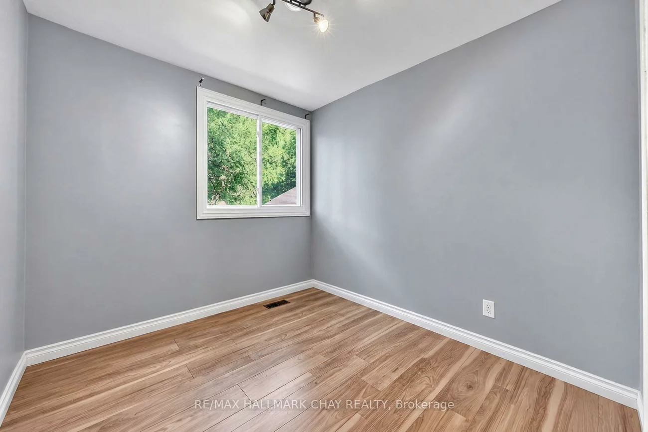 73, Kulpin, Bradford, Bradford West Gwillimbury