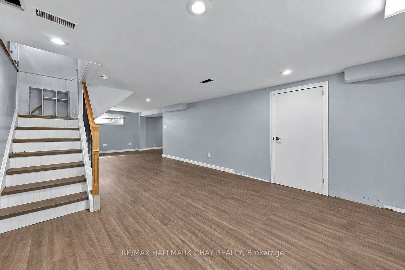73, Kulpin, Bradford, Bradford West Gwillimbury