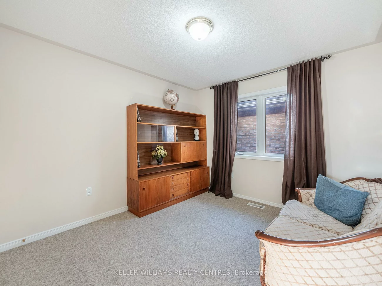 74, Weir, Bradford, Bradford West Gwillimbury