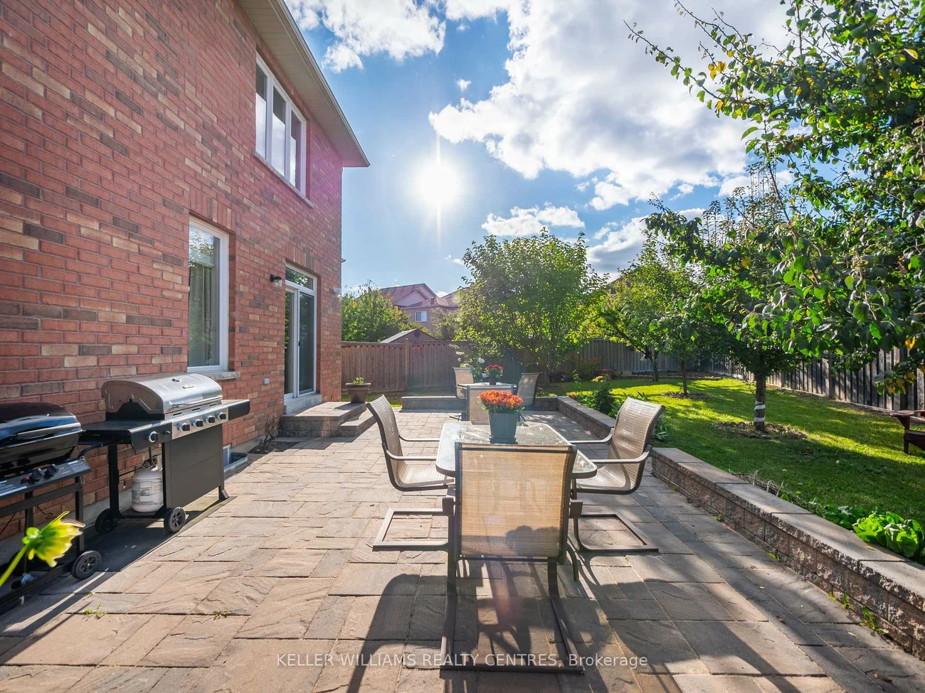 74, Weir, Bradford, Bradford West Gwillimbury