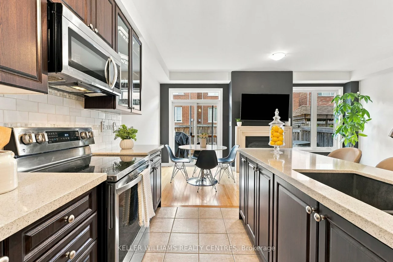 8, Rogers, Bradford, Bradford West Gwillimbury