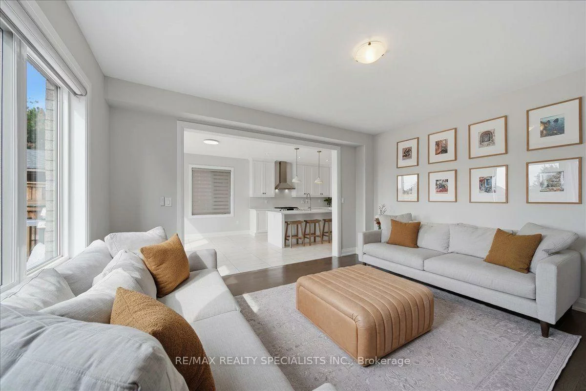 90, Professor Day, Bradford, Bradford West Gwillimbury