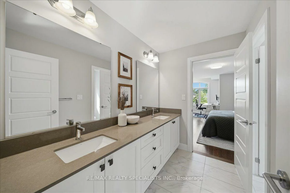 90, Professor Day, Bradford, Bradford West Gwillimbury