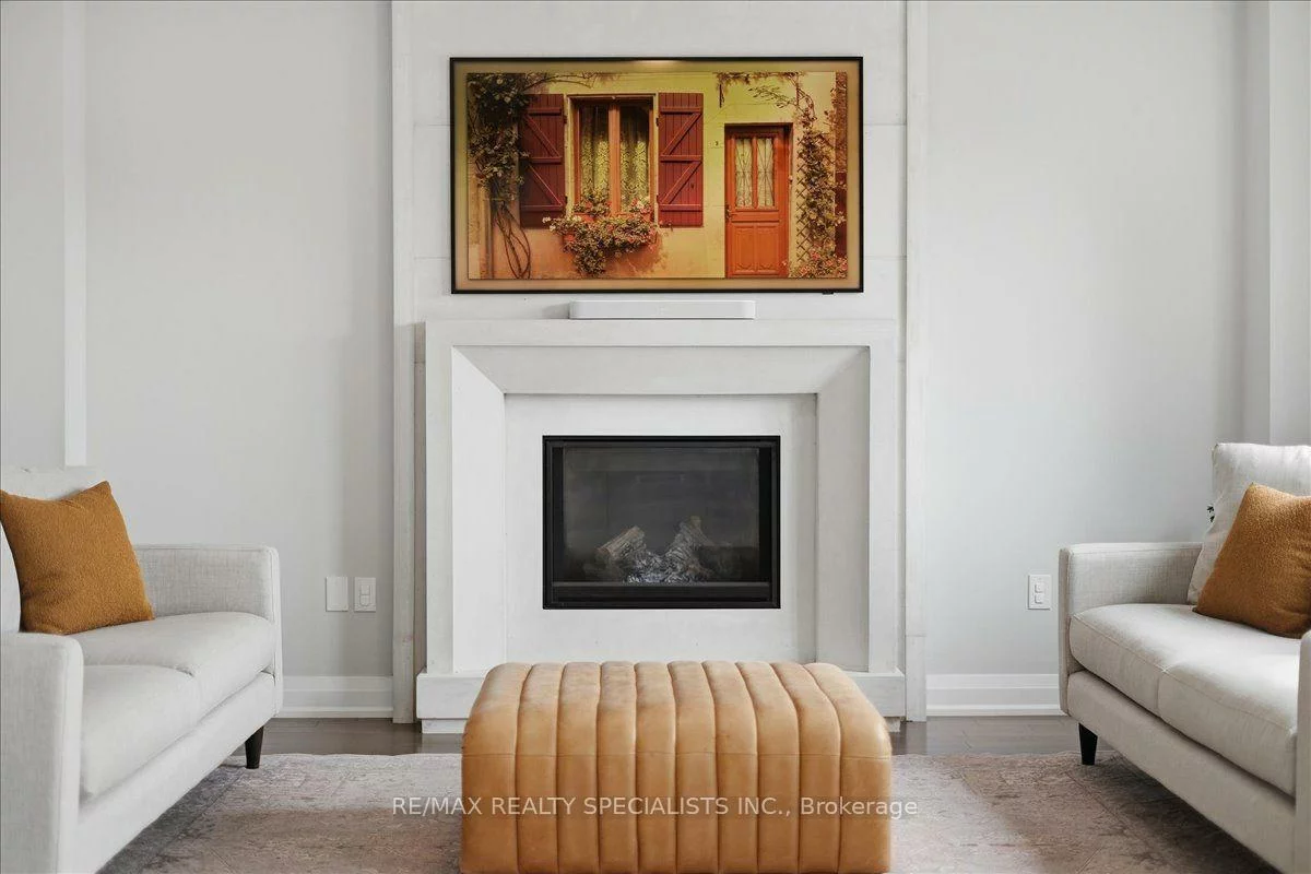90, Professor Day, Bradford, Bradford West Gwillimbury