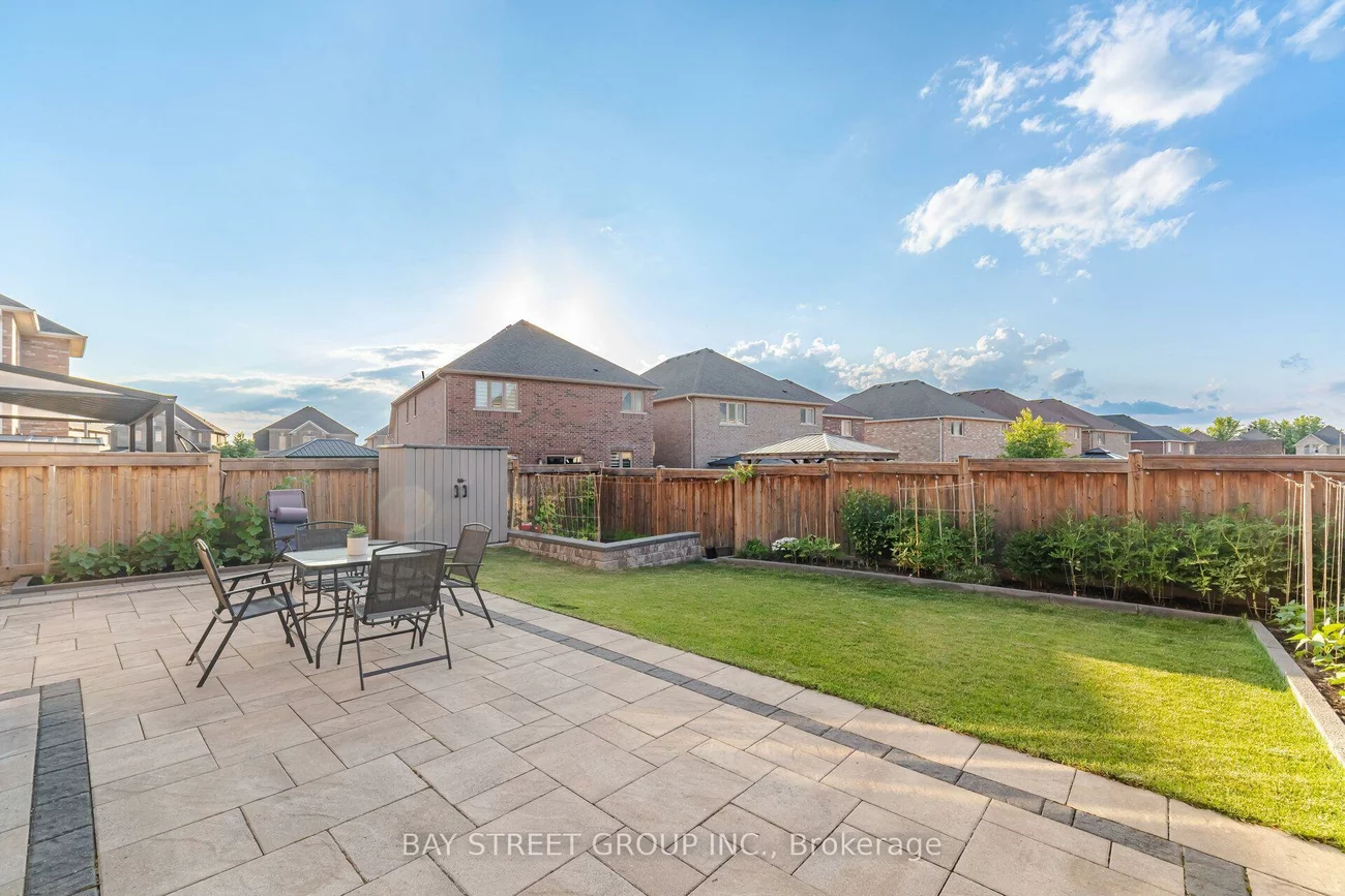 66, Milby, Bradford, Bradford West Gwillimbury