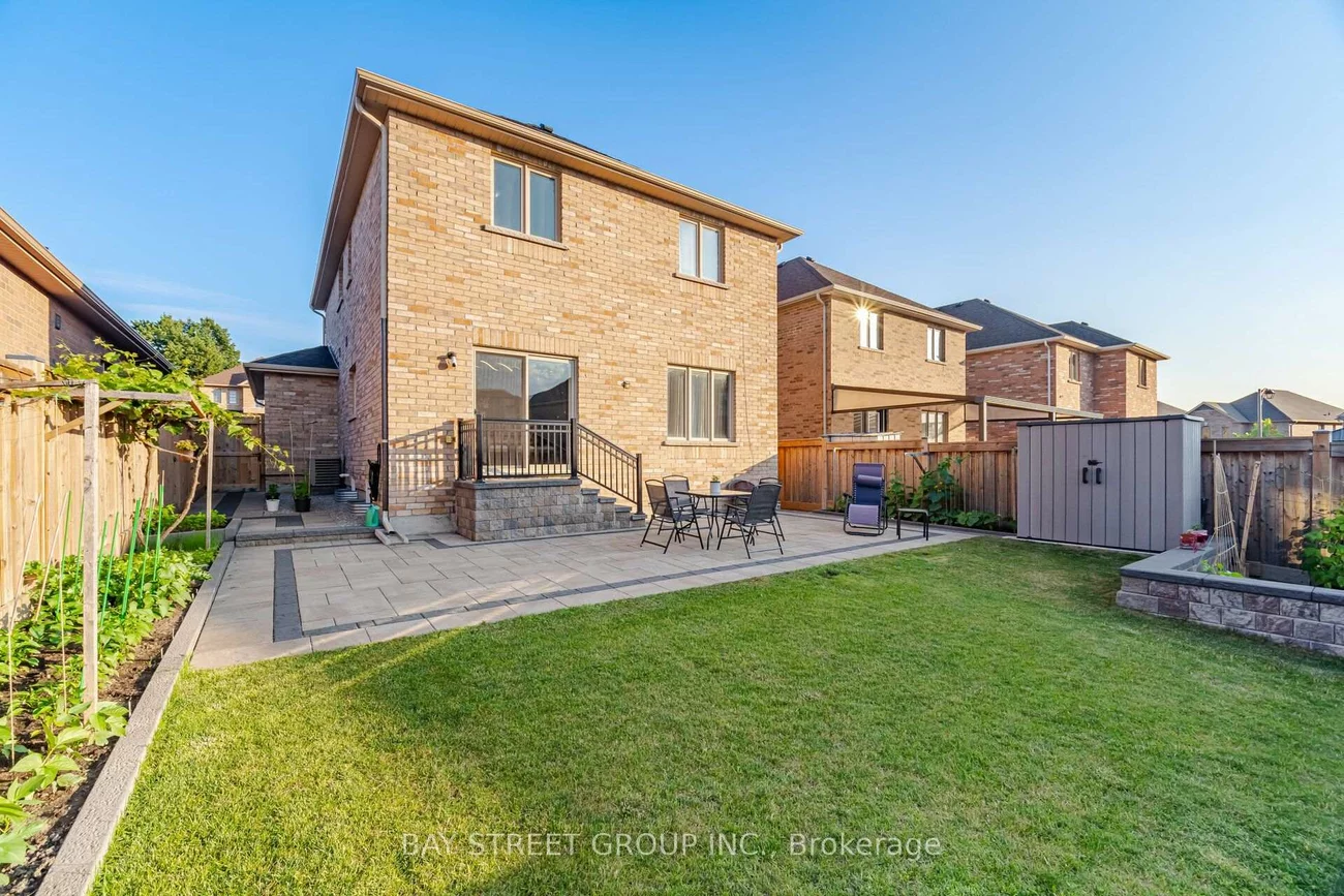 66, Milby, Bradford, Bradford West Gwillimbury