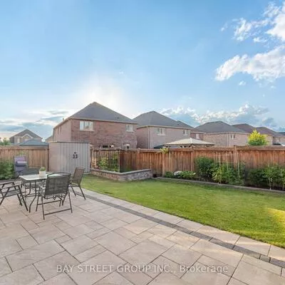 66, Milby, Bradford, Bradford West Gwillimbury