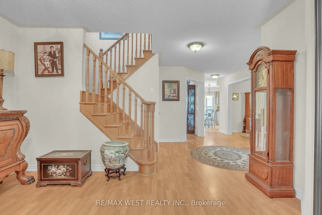 503, Simcoe, Bradford, Bradford West Gwillimbury