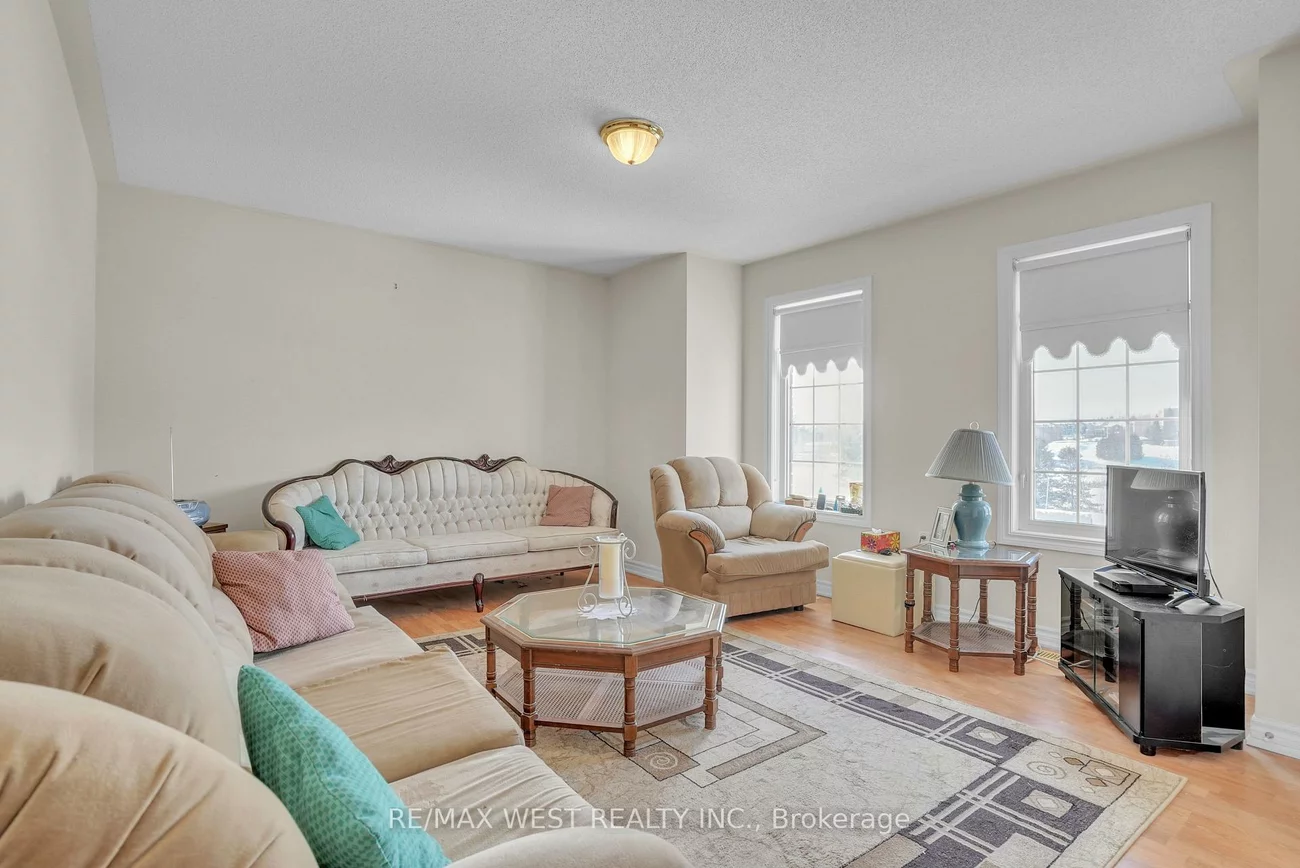 503, Simcoe, Bradford, Bradford West Gwillimbury