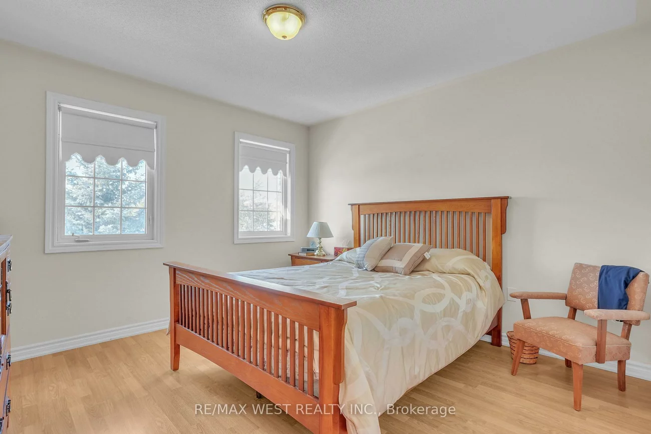 503, Simcoe, Bradford, Bradford West Gwillimbury