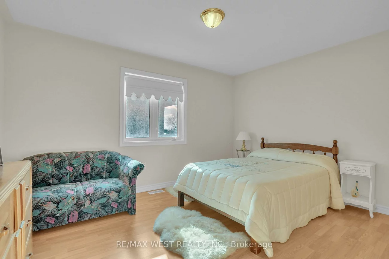 503, Simcoe, Bradford, Bradford West Gwillimbury