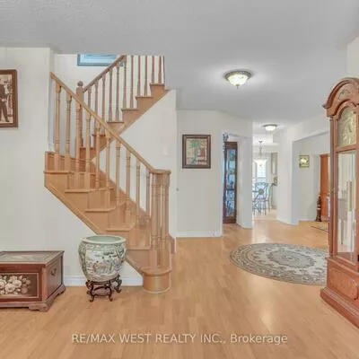 503, Simcoe, Bradford, Bradford West Gwillimbury