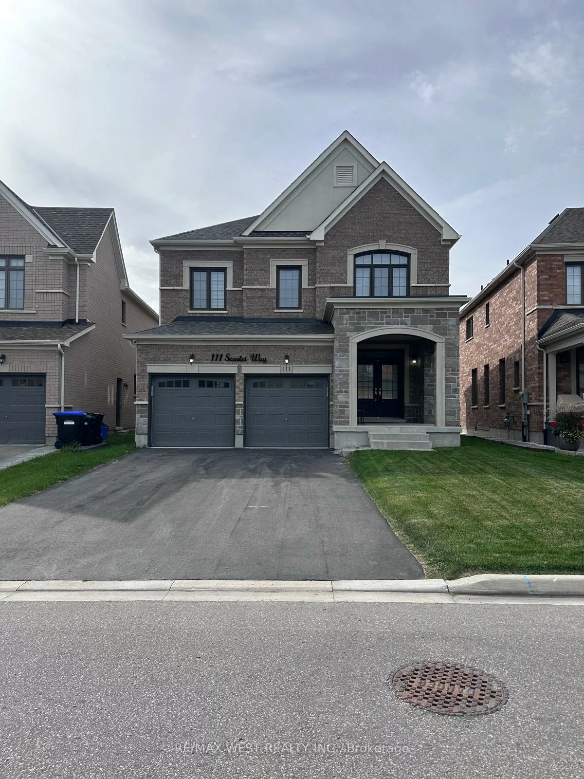 111, Scarlet, Bradford, Bradford West Gwillimbury
