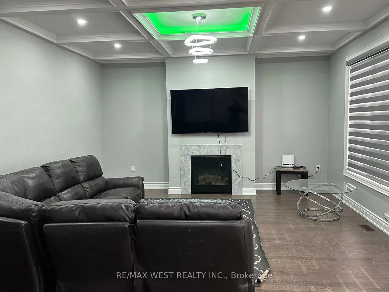 111, Scarlet, Bradford, Bradford West Gwillimbury
