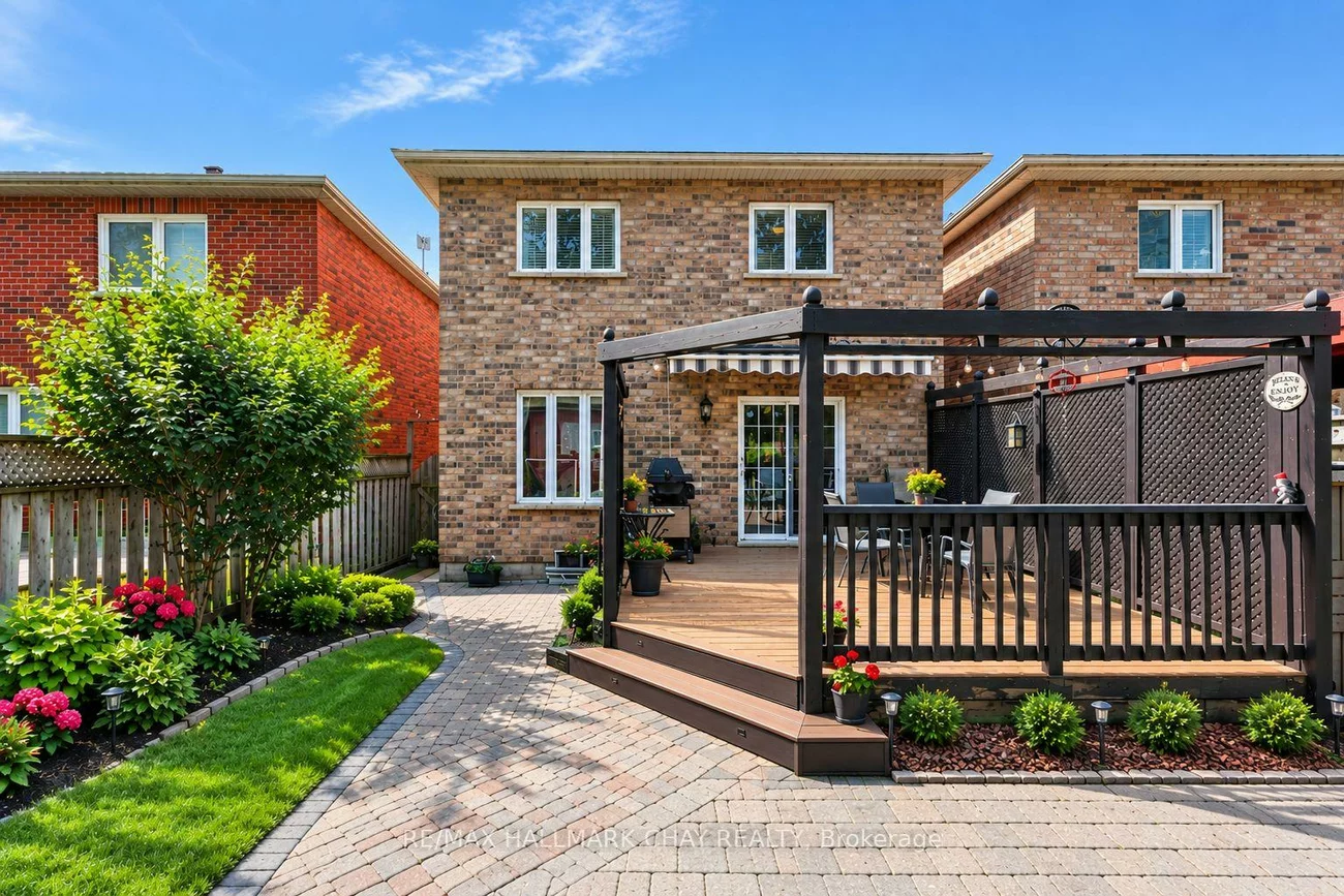 102, Noble, Bradford, Bradford West Gwillimbury