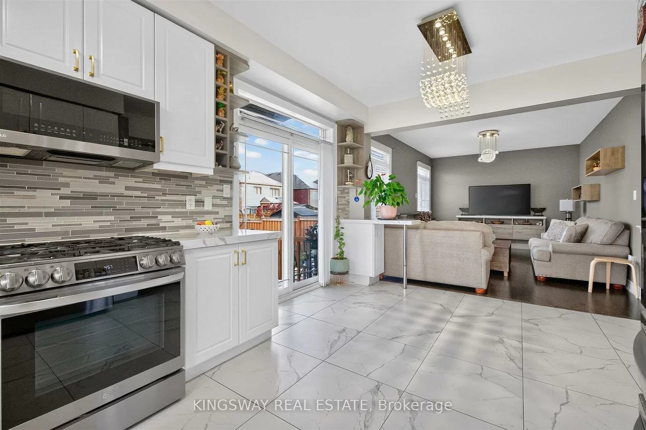 949, Langford, Bradford, Bradford West Gwillimbury