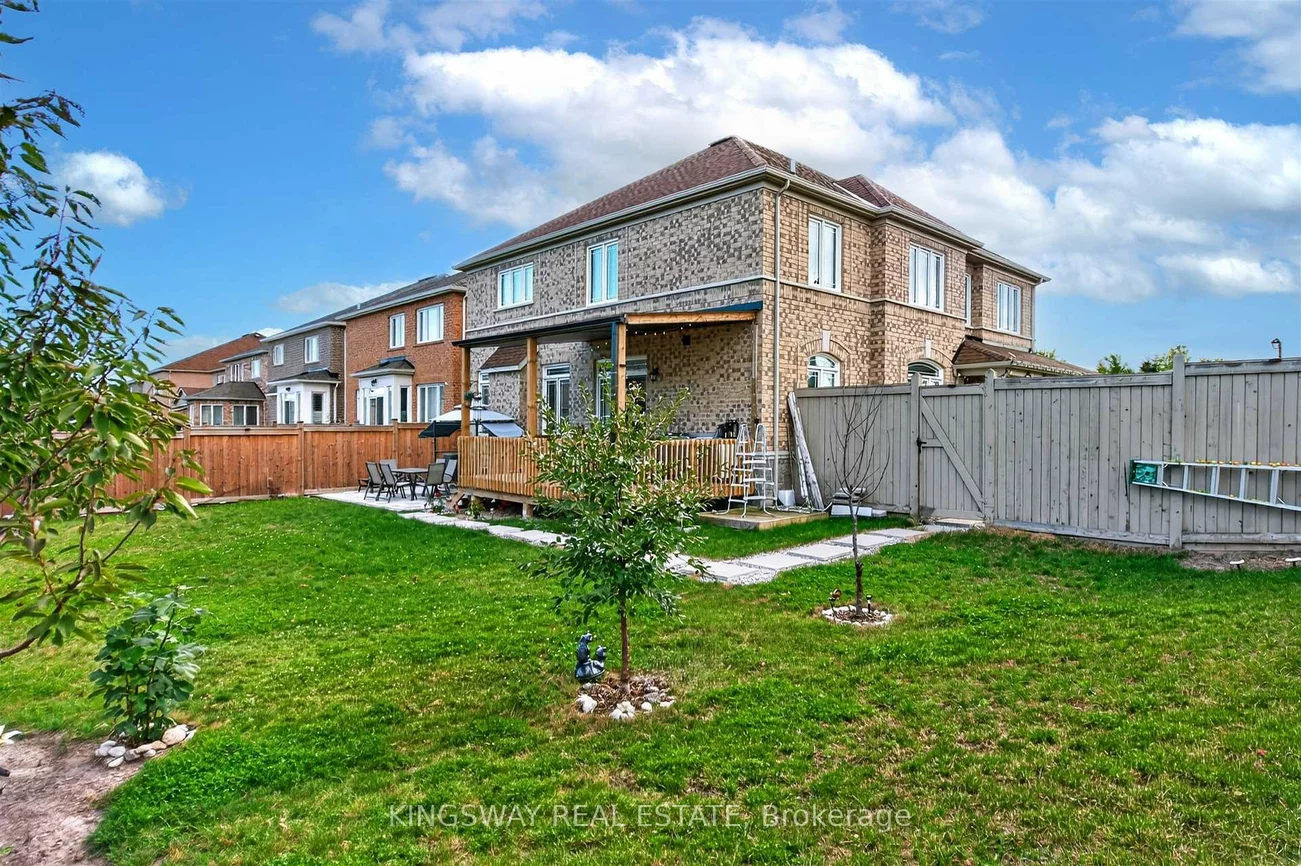 949, Langford, Bradford, Bradford West Gwillimbury