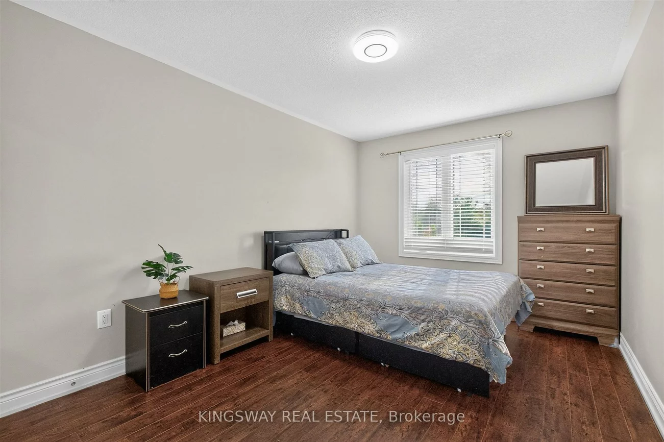 949, Langford, Bradford, Bradford West Gwillimbury