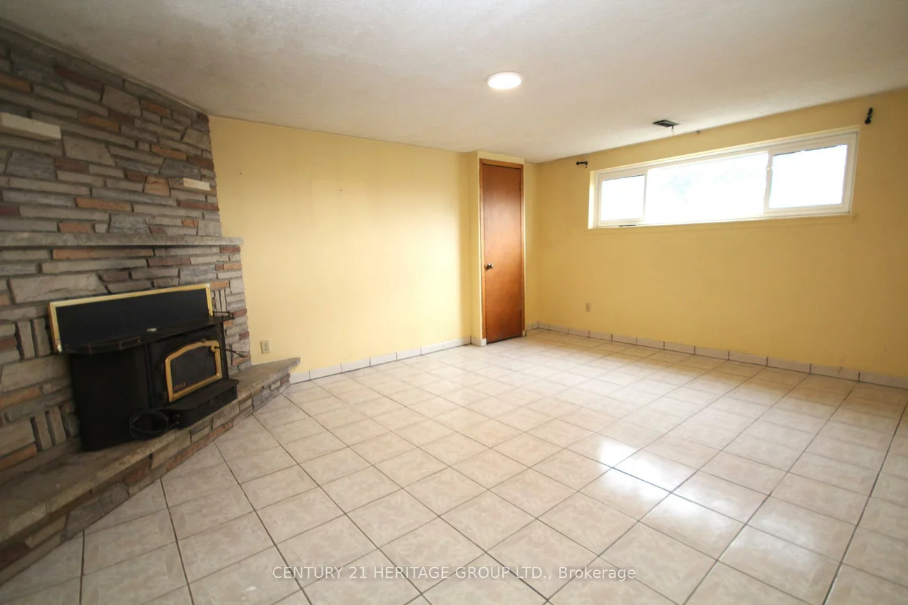 156, Colborne, Bradford, Bradford West Gwillimbury