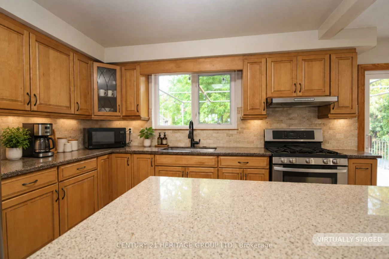 156, Colborne, Bradford, Bradford West Gwillimbury