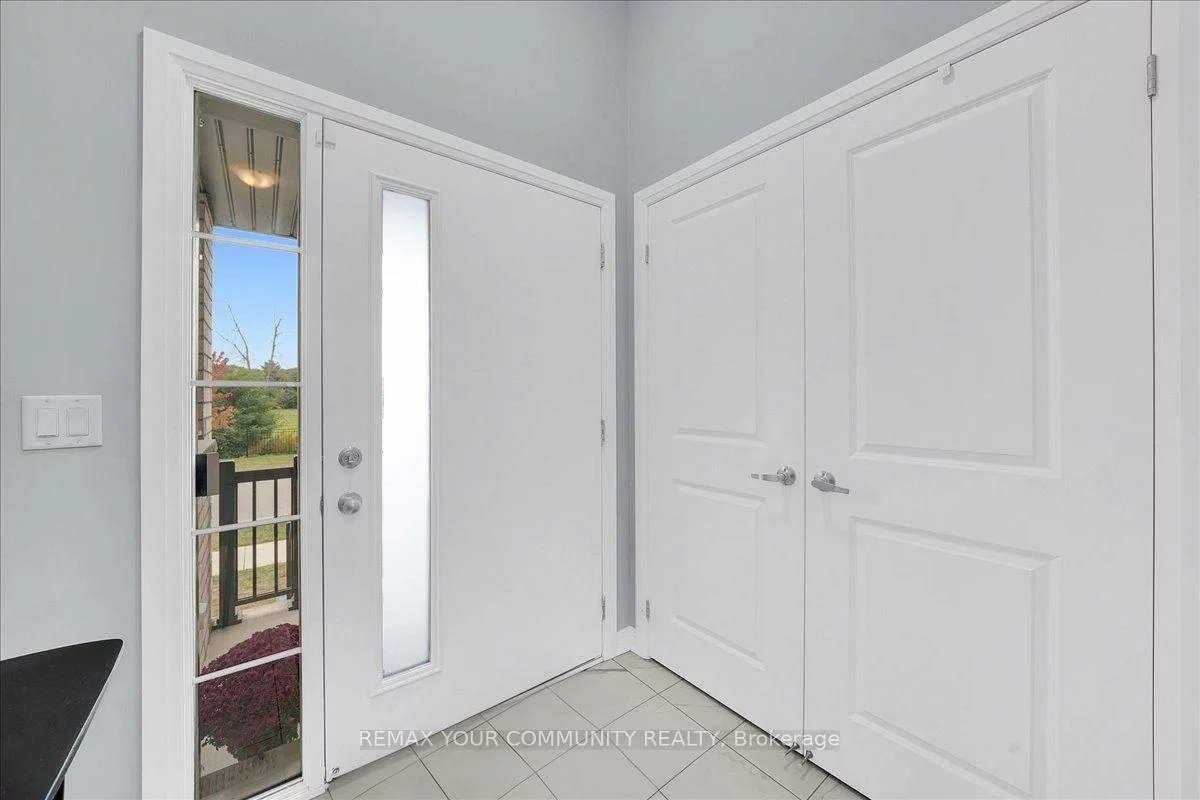 211, Landolfi, Bradford, Bradford West Gwillimbury