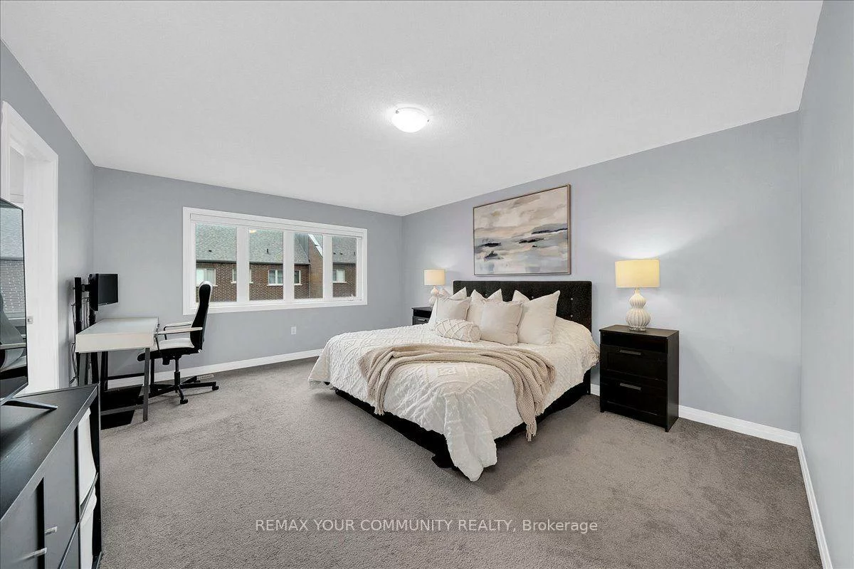 211, Landolfi, Bradford, Bradford West Gwillimbury